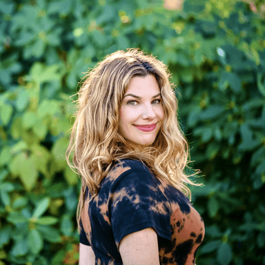 Rebecca Soffer headshot