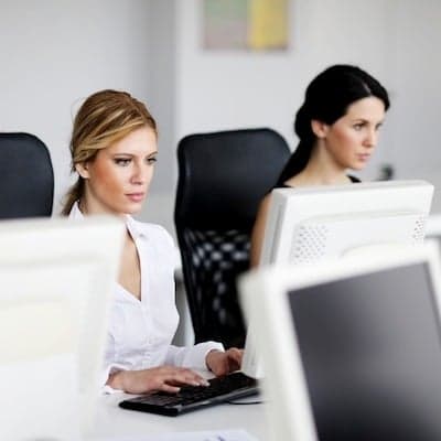 From Freelance to Full-Time: The Right Move for You?