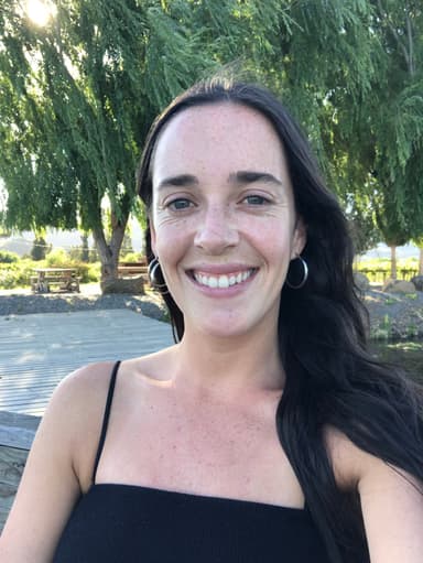 Javiera Navarro headshot