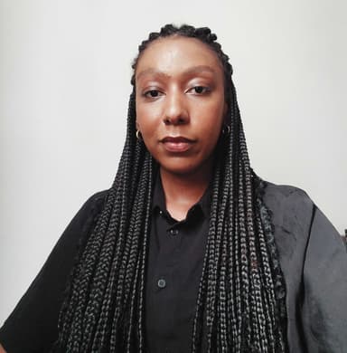 Amanda Cardoso headshot