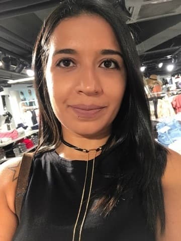 Camila Fernandes headshot